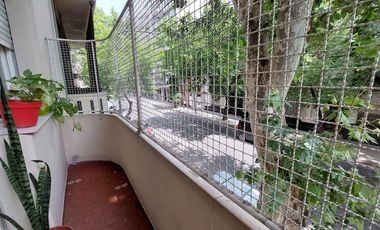 VENTA 4 AMBIENTES c/BALCÓN FRENTE 1°Piso TIPO CASA