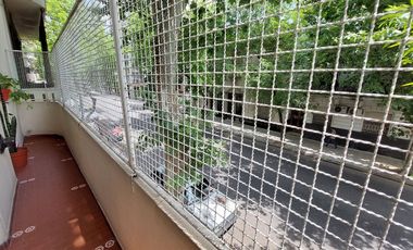 VENTA 4 AMBIENTES c/BALCÓN FRENTE 1°Piso TIPO CASA