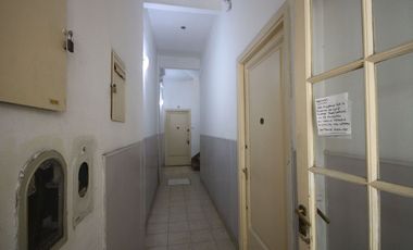 VENTA 4 AMBIENTES c/BALCÓN FRENTE 1°Piso TIPO CASA