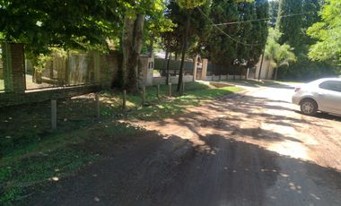 Venta terreno amplio con mejoras Luis Guillón