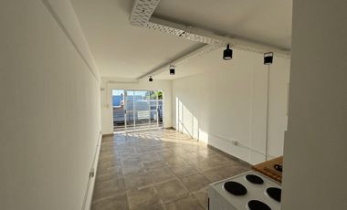 Venta Depto Monoambiente con balcón Billinghurst