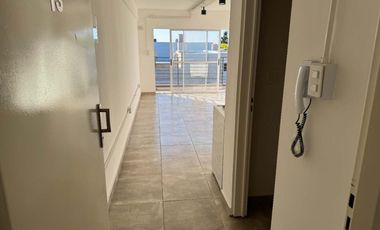 Venta Depto Monoambiente con balcón Billinghurst
