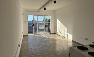Venta Depto Monoambiente con balcón Billinghurst