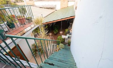 EXCLUSIVA CASA EN VENTA CON QUINCHO Y PILETA