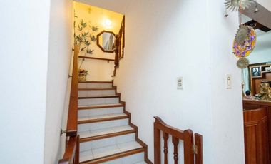 EXCLUSIVA CASA EN VENTA CON QUINCHO Y PILETA