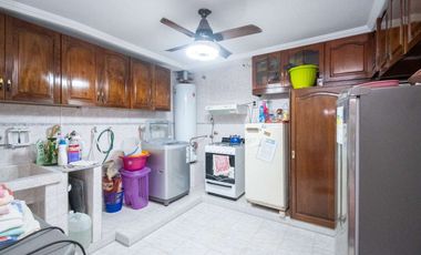 EXCLUSIVA CASA EN VENTA CON QUINCHO Y PILETA
