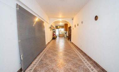 EXCLUSIVA CASA EN VENTA CON QUINCHO Y PILETA