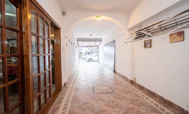 EXCLUSIVA CASA EN VENTA CON QUINCHO Y PILETA