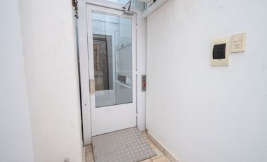 EXCLUSIVA CASA EN VENTA CON QUINCHO Y PILETA