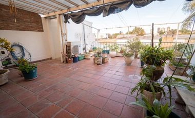 EXCLUSIVA CASA EN VENTA CON QUINCHO Y PILETA
