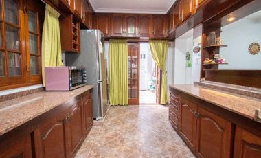 EXCLUSIVA CASA EN VENTA CON QUINCHO Y PILETA