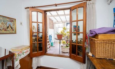 EXCLUSIVA CASA EN VENTA CON QUINCHO Y PILETA