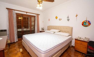 EXCLUSIVA CASA EN VENTA CON QUINCHO Y PILETA