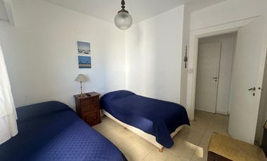 Hermoso Dpto en Zona I, Miramar-4 Amb. Con Cochera