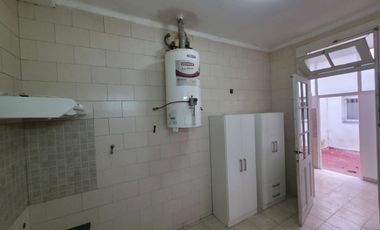 P.H 3 AMBIENTES AMPLIO +PATIO . BROWN Y SAN JUAN