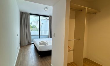 VENTA SEMIPISO 4 AMBIENTES CON COCHERA!