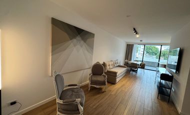 VENTA SEMIPISO 4 AMBIENTES CON COCHERA!
