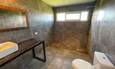 VENTA CASA 5 AMBIENTES  BAN SEBASTIAN OPORTUNIDAD