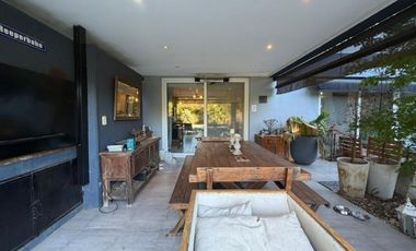 VENTA CASA 7 AMBIENTES LA LOMADA