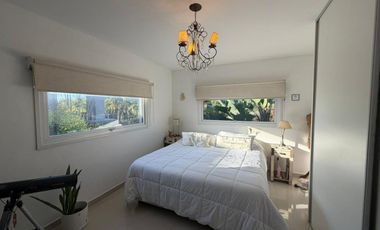 VENTA CASA 7 AMBIENTES LA LOMADA