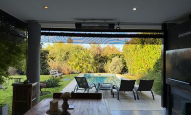 VENTA CASA 7 AMBIENTES LA LOMADA