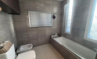 VENTA CASA 7 AMBIENTES LA LOMADA