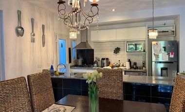 VENTA CASA 7 AMBIENTES LA LOMADA