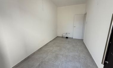 VENTA CASA 2 DORMITORIOS PATIO Y COCHERA