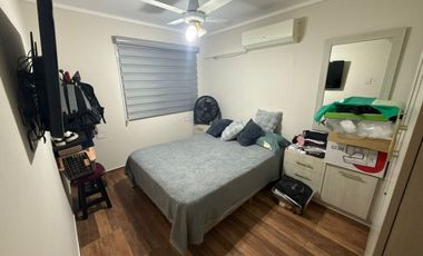 SE VENDE CASA DE 3 DORMITORIOS CON 2 COCHERAS!