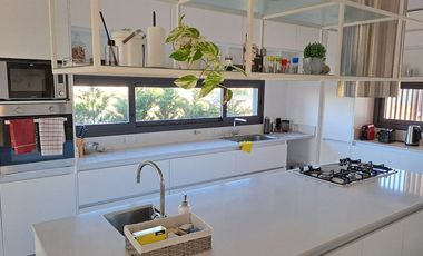 Venta Casa en Greenvile, Barrio D (Villa 4)