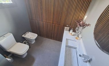 Venta Casa en Greenvile, Barrio D (Villa 4)