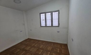 ALQUILER DE LOCAL COMERCIAL - PLOTTIER CENTRO