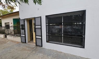 ALQUILER DE LOCAL COMERCIAL - PLOTTIER CENTRO