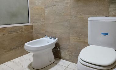 Venta casa 4 dormitorios y Quincho en La Casona 2