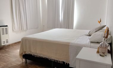 Venta casa 4 dormitorios y Quincho en La Casona 2