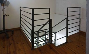 CASA 4 DORMITORIOS EN VENTA , CITY BELL.