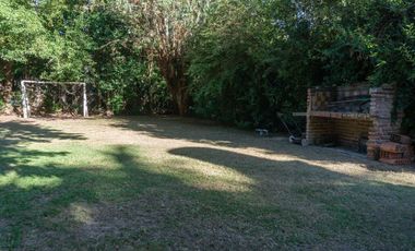 CASA 4 DORMITORIOS EN VENTA , CITY BELL.