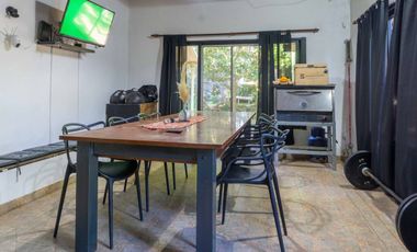 CASA 4 DORMITORIOS EN VENTA , CITY BELL.
