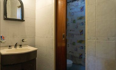 CASA 4 DORMITORIOS EN VENTA , CITY BELL.
