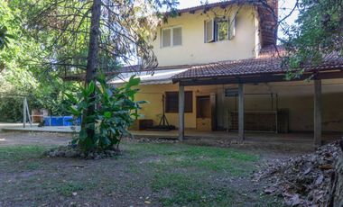 CASA 4 DORMITORIOS EN VENTA , CITY BELL.