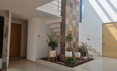 CASA EN RENTA EN CONDADO DE SAYAVEDRA
