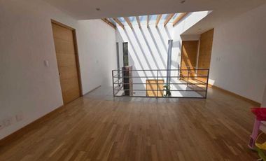 CASA EN RENTA EN CONDADO DE SAYAVEDRA