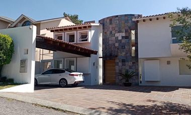 CASA EN RENTA EN CONDADO DE SAYAVEDRA