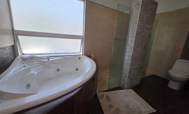 CASA EN RENTA EN CONDADO DE SAYAVEDRA