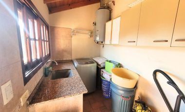 CASA EN VENTA DON TORCUATO - 5 AMB + QUINCHO 4 AMB