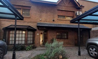 CASA EN VENTA DON TORCUATO - 5 AMB + QUINCHO 4 AMB