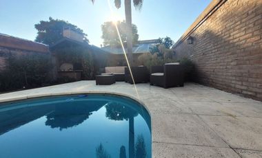 CASA EN VENTA DON TORCUATO - 5 AMB + QUINCHO 4 AMB