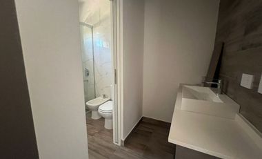 CASA EN VENTA EN CANNING CON COCHERA, PILETA