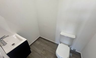 CASA EN VENTA EN CANNING CON COCHERA, PILETA