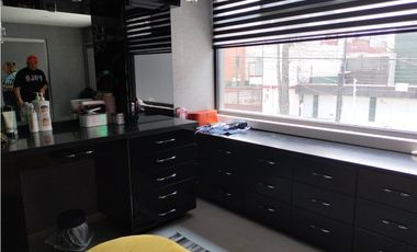 HERMOSA Y UBICADA CASA REMODELADA EN SANTA MÓNICA